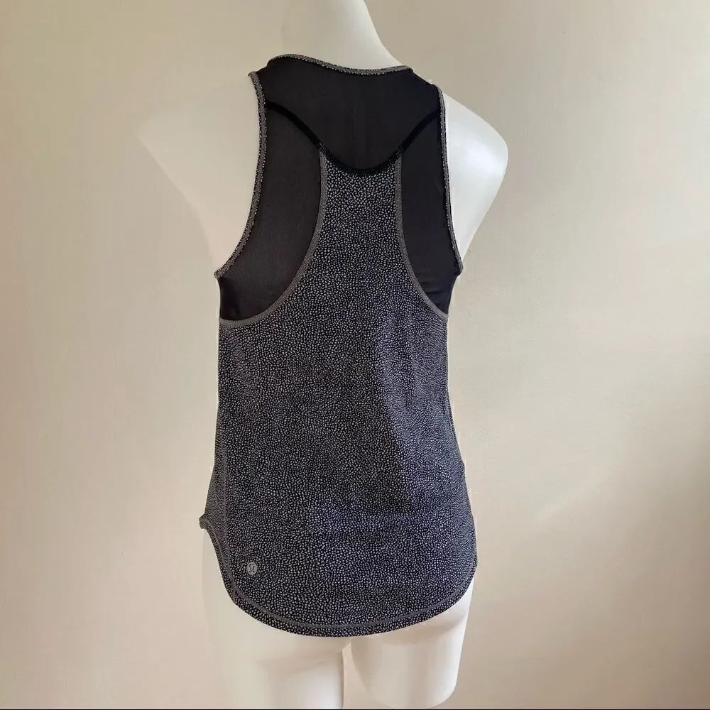 Lululemon Mesh Detail Tank - Picture 5 of 7